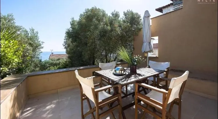 Granari Villa Aelia Psakoudia Grecia